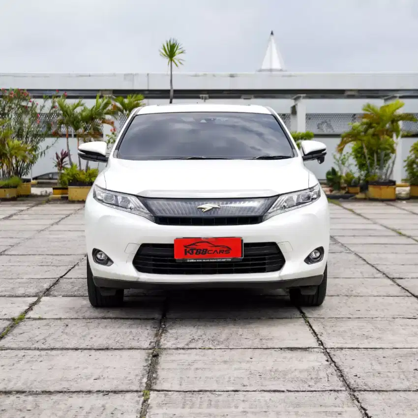 Cukup TDP 40jt !!! Harrier 2.0 AT Advance - 2014 - Low KM !!!