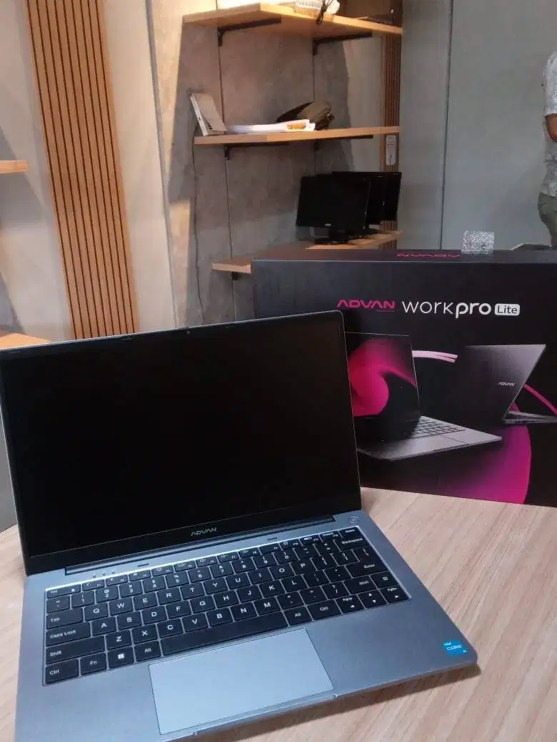 LAPTOP GRESS/BARU ADVAN WORKPRO LITE BERGARANSI!!!