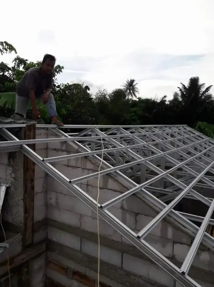 BAJA RINGAN UNTUK ATAP RUMAH 64