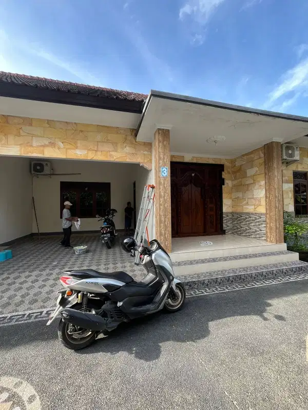 Di kontrakan rumah jalan Tukad  penet, Denpasar, Bali