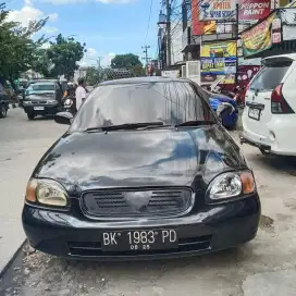 Suzuki Baleno 1.5 Manual / Tahun 2000