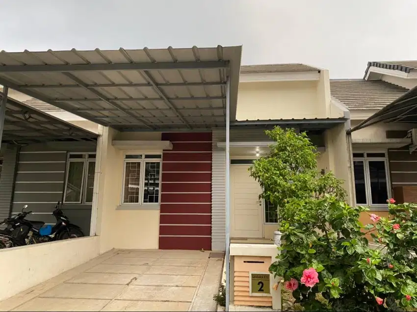 Disewakan per tahun, rumah di Metland Transyogi, Cluster Gloxinia