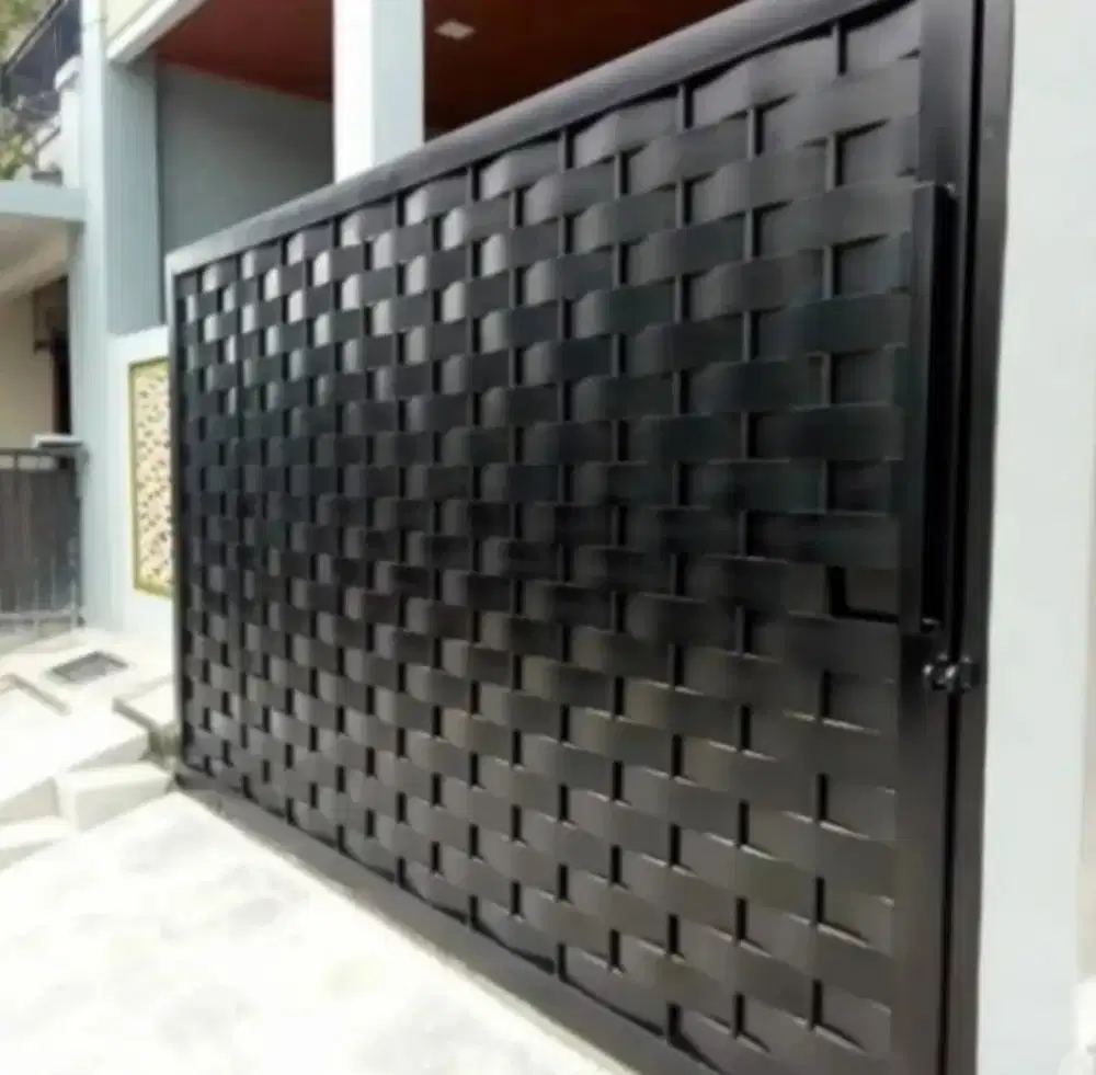 Pagar plat mplat anyam minimalis