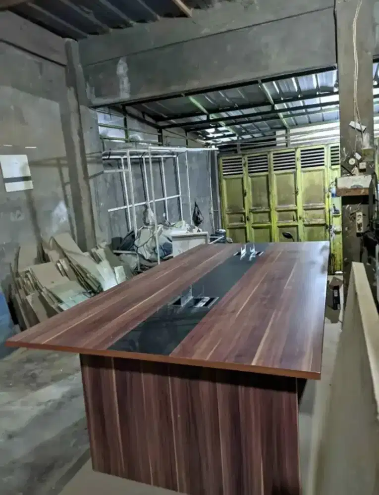 Meja kantor meiting