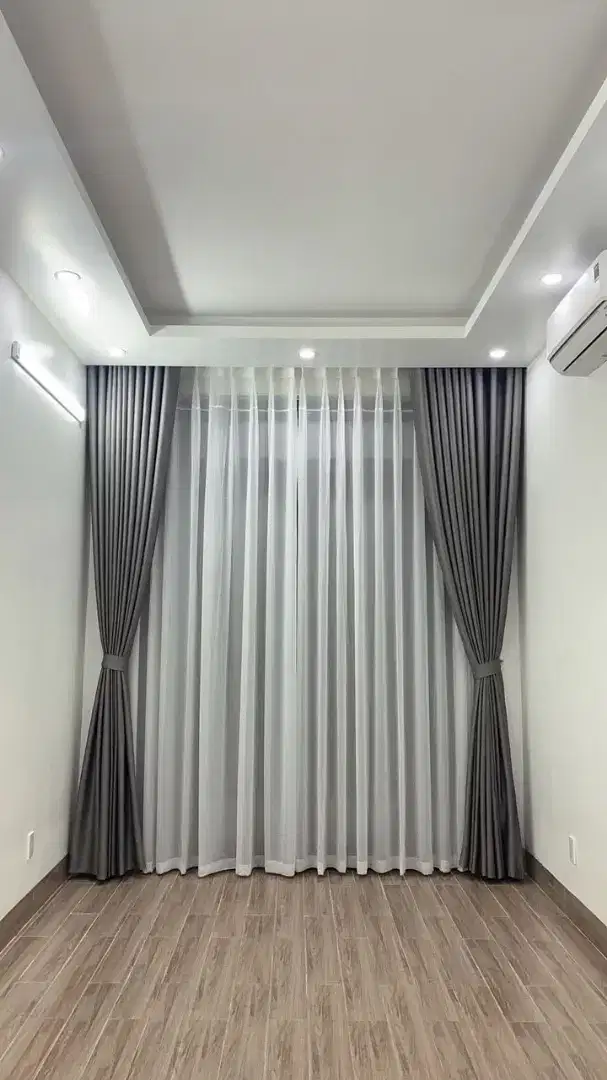 Jual tirai jendela gordyn hordeng gorden wallpaper dinding rollblind v
