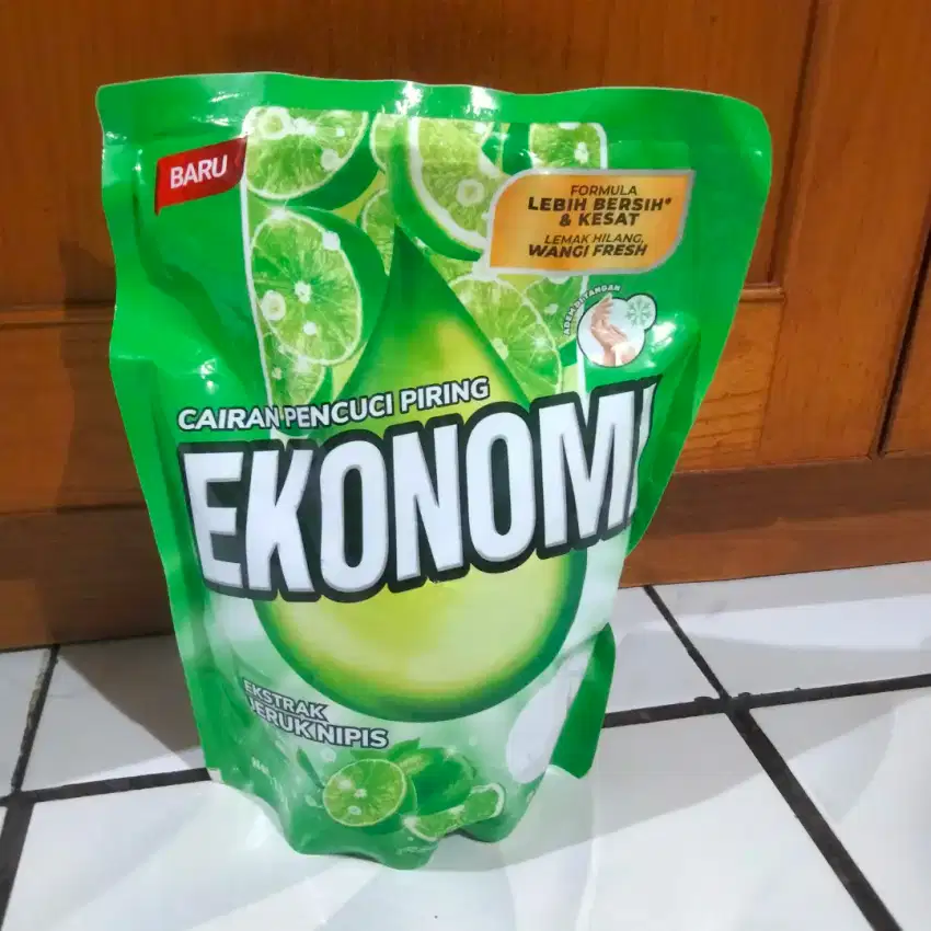 Sabun cuci piring merk ekonomi 1500 ml