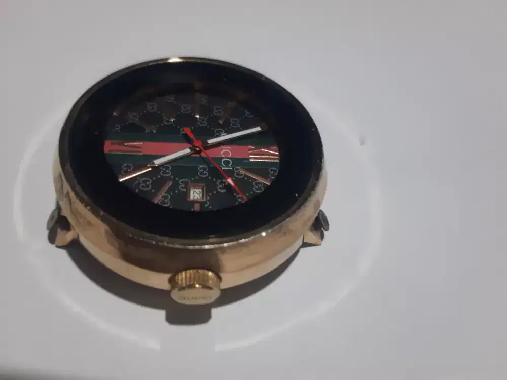 Jam Tangan Gucci