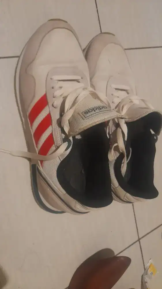 Sepatu adidas size 43