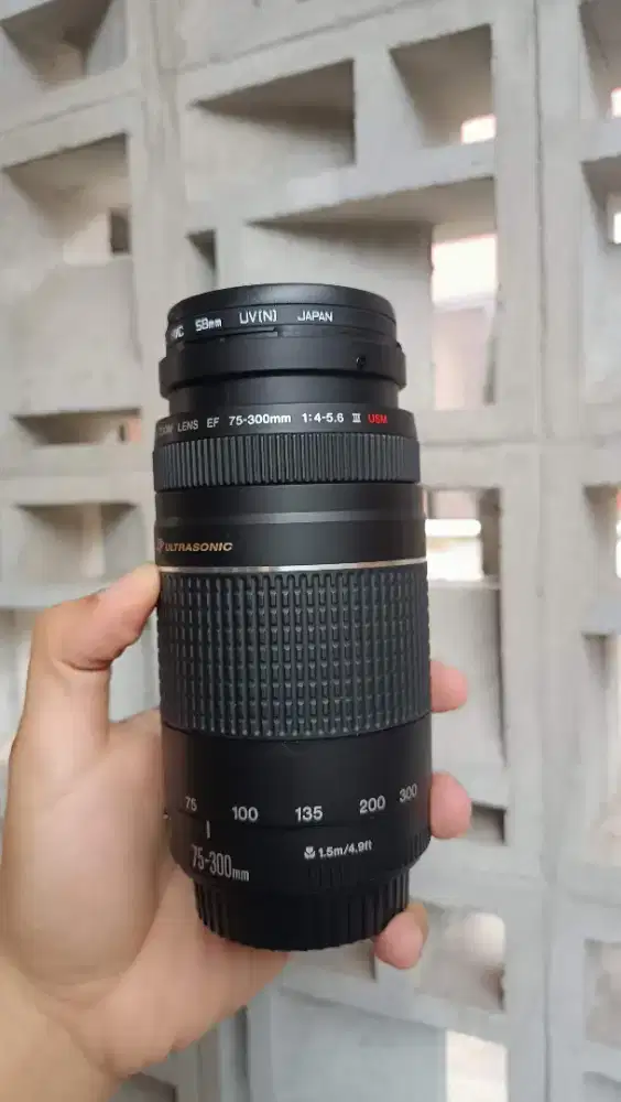 LENSA TELE BUAT SPORT...CANON EF 75-300 F4-5.6 USM