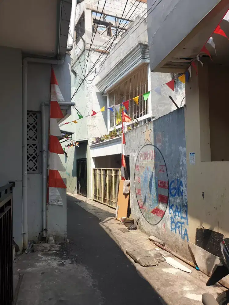 Dijual kontrakkan paviliun 10 pintu kalibata duren tiga