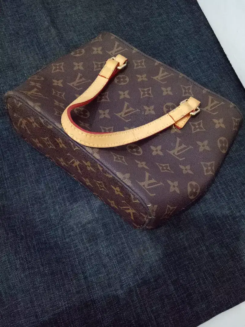 FLASH SALE  Preloved tas mini Handbag