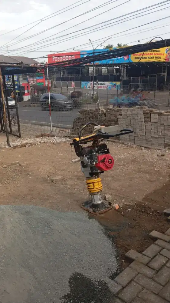 Baby roller jack hammer stamper kodok genset