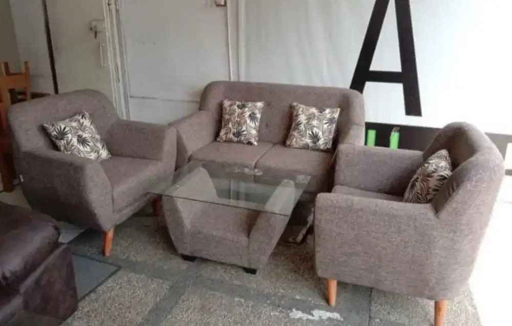 Sofa Retro 2.1.1+ meja