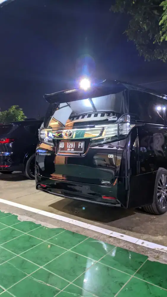 Cari pekerjaan driver freelance/pribadi/direksi/perkantoran.