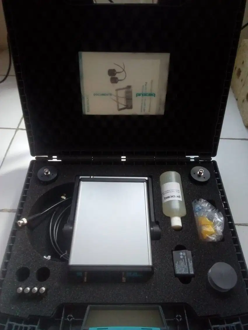 Proceq Pundit Lab + Ultrasonic Pulse Velocity Tester