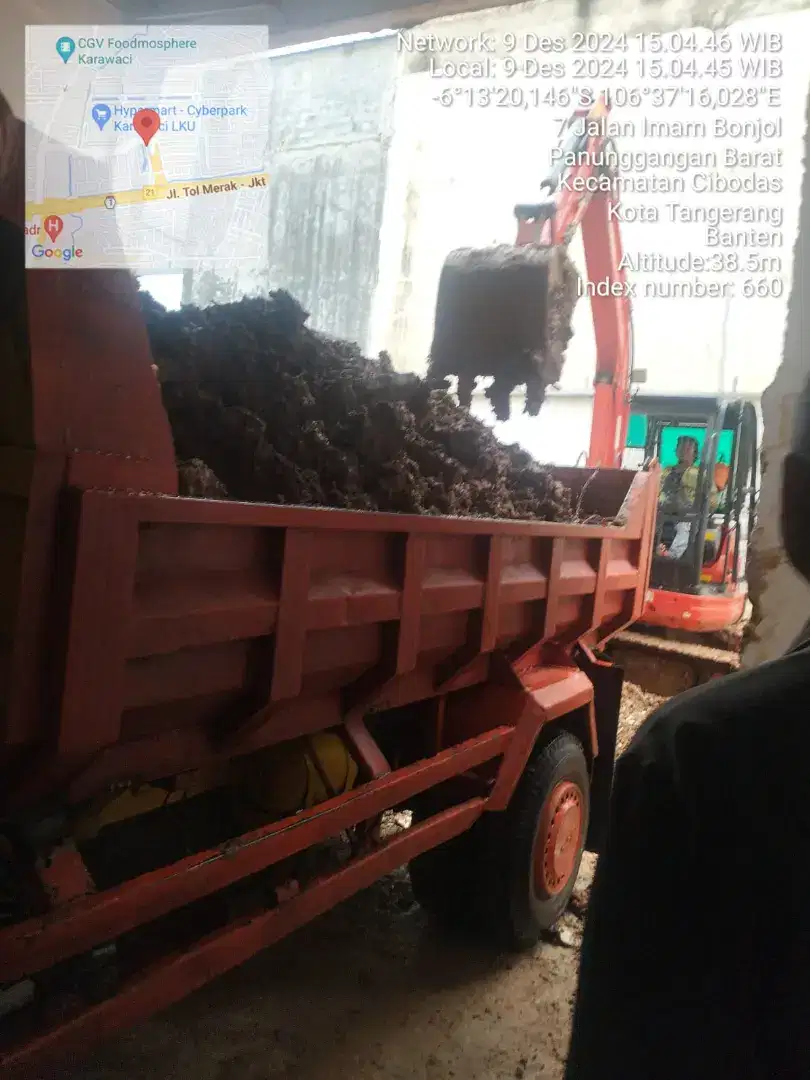 Pengurugan gali kolam renang tanah merah puing murni