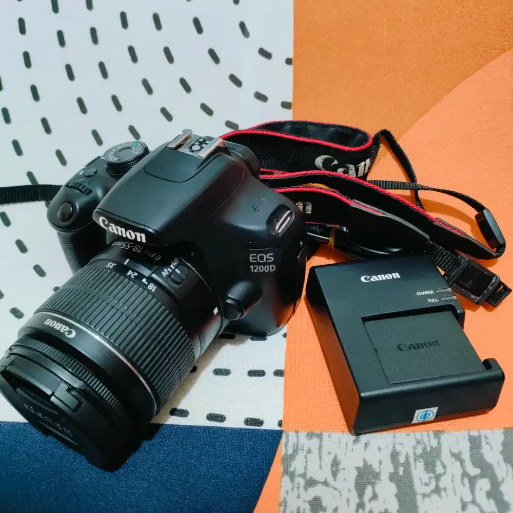 Kamera DSLR Canon 1200D Lensa Kit