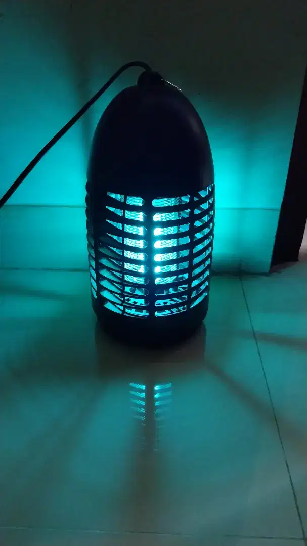 Lampu Pengusir Nyamuk