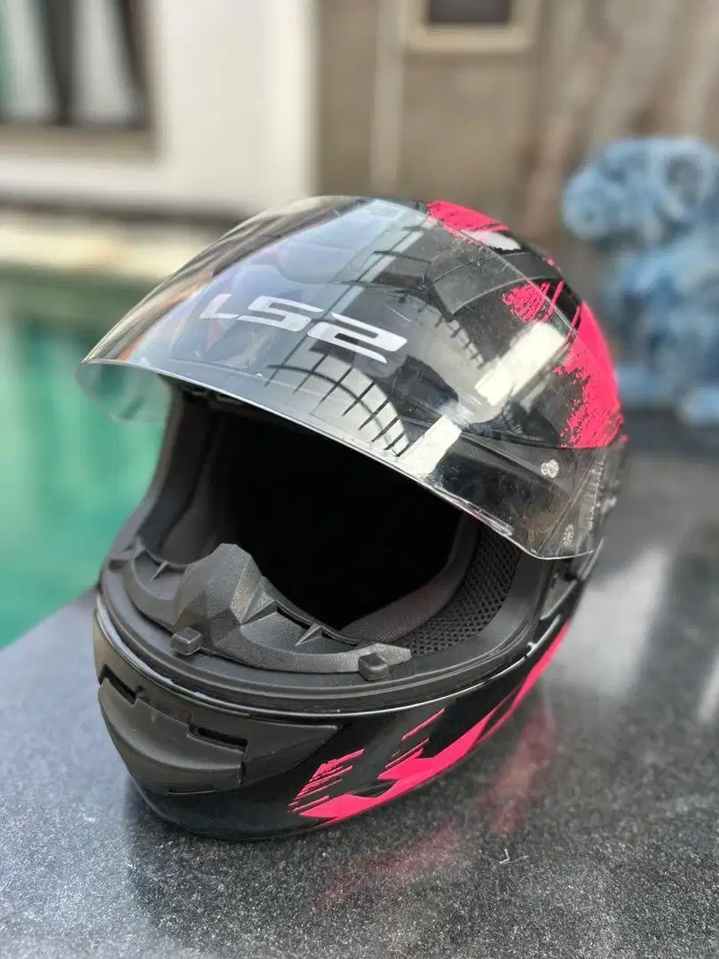 Helm full face LS2 pink