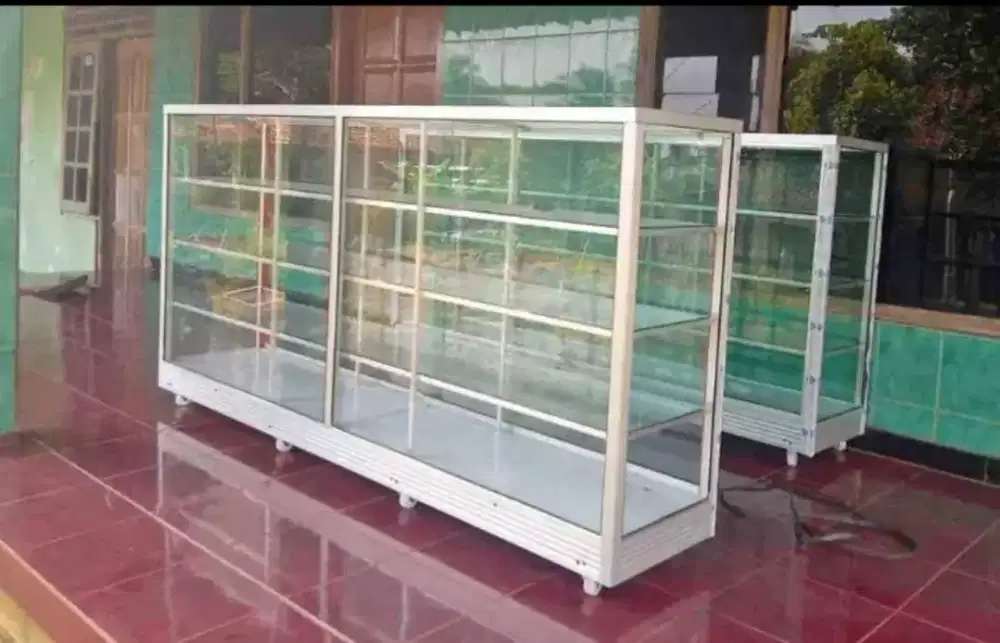 Etalase murah baru