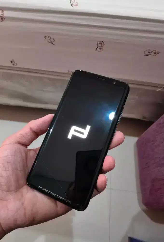HUAWEI MATE RS PORSCHE DESIGN