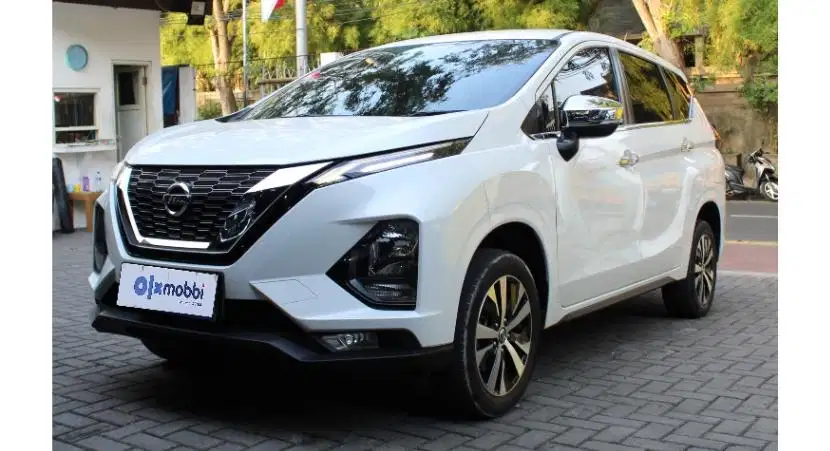 Pajak Hidup TDP 9,JT Nissan Livina 1.5 VE Bensin-AT Putih 2019