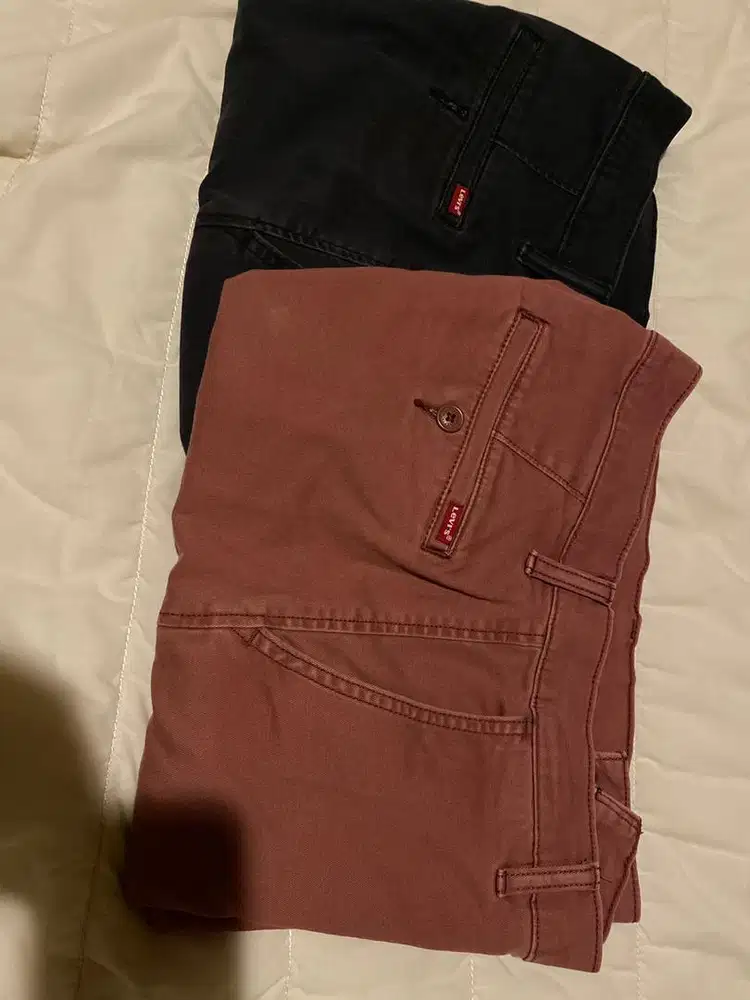 Levis Chino Standard Taper Ori size 32