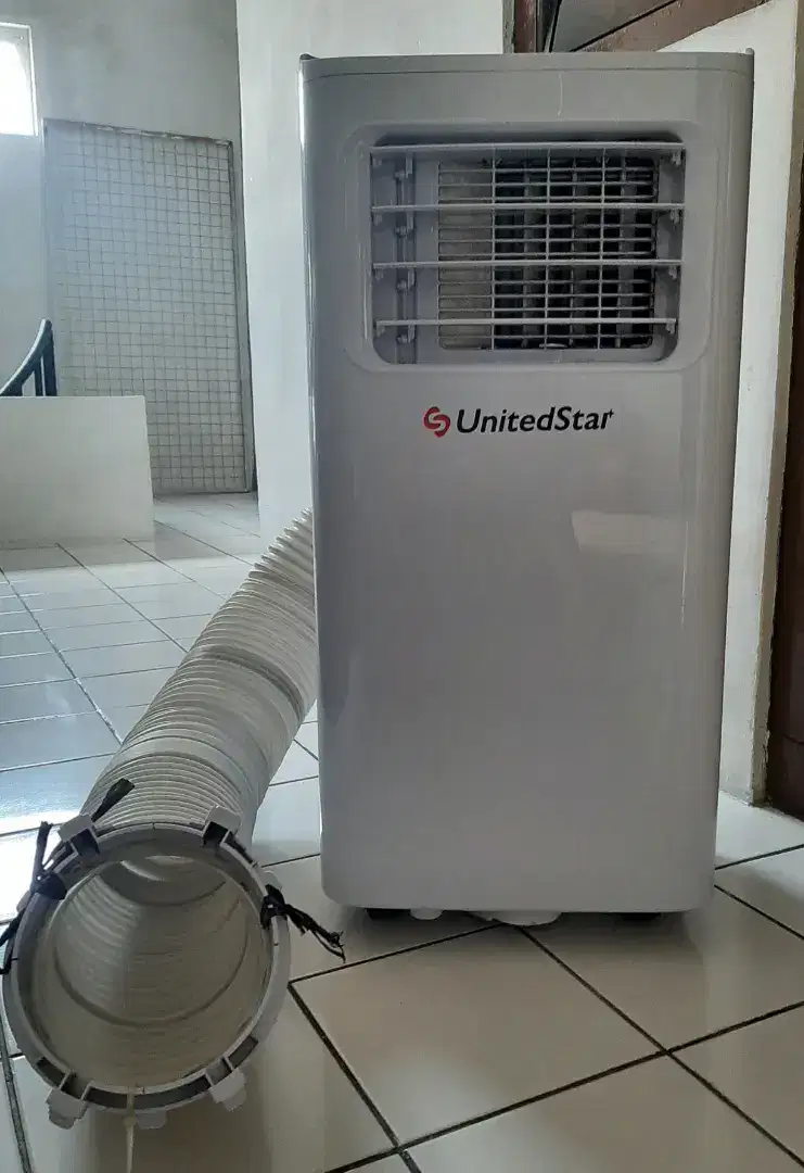 DIJUAL AC PORTABLE  UNITEDSTAR 1/2 PK