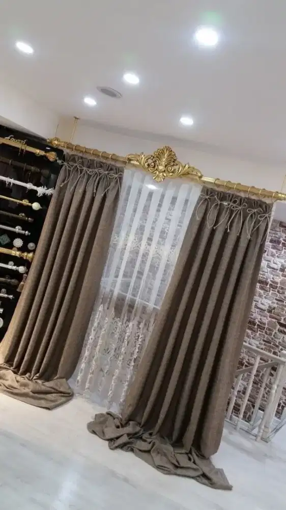 Jual tirai jendela gordyn hordeng gorden wallpaper dinding rollblind v