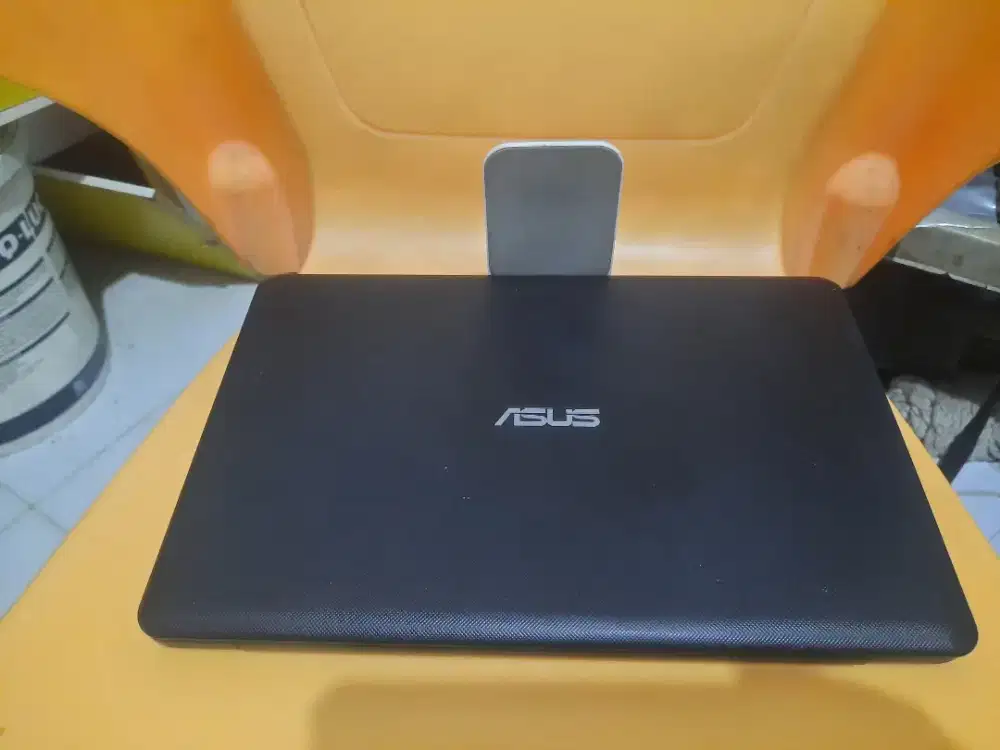 Laptop/notebook asus E202s