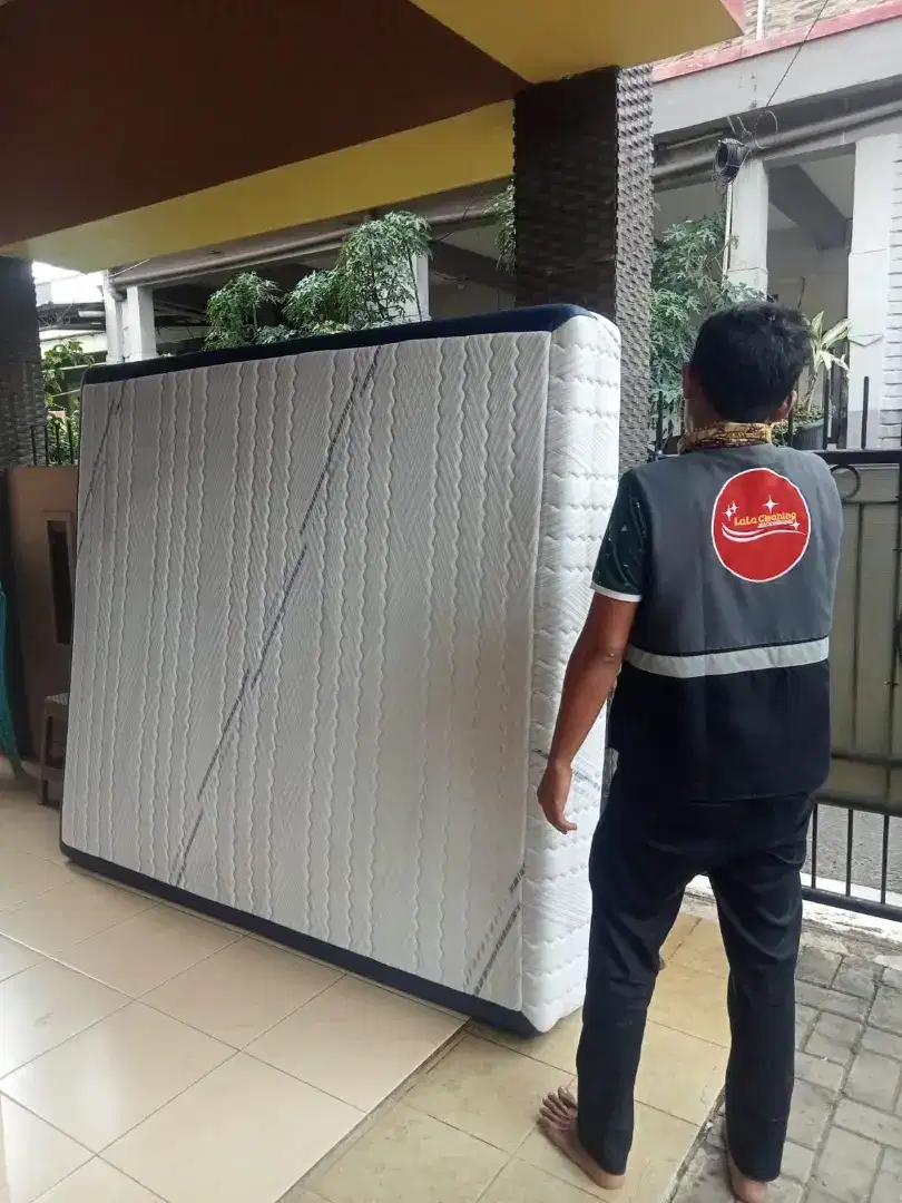 Jasa cuci kasur sofa jok mobil