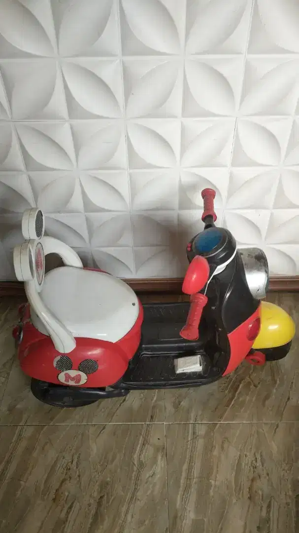 Motor Motoran aki Mickey
