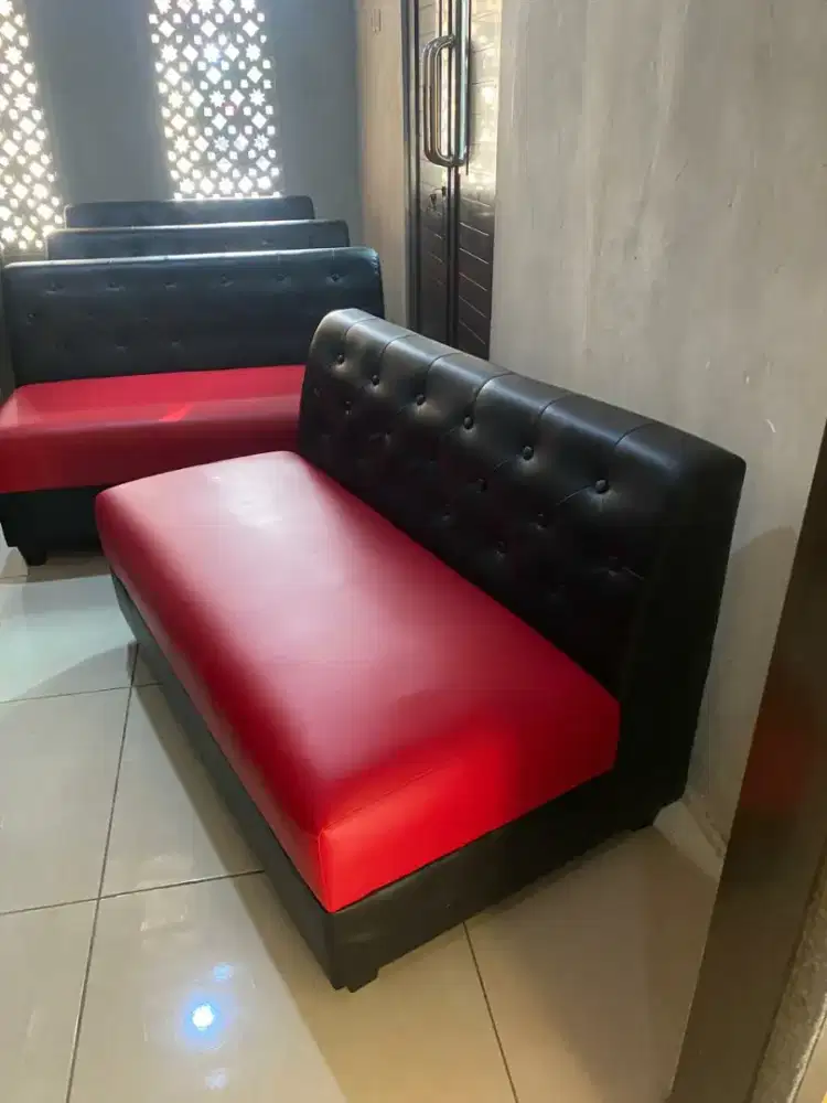 Model sofa resto kancing warna bisa reques