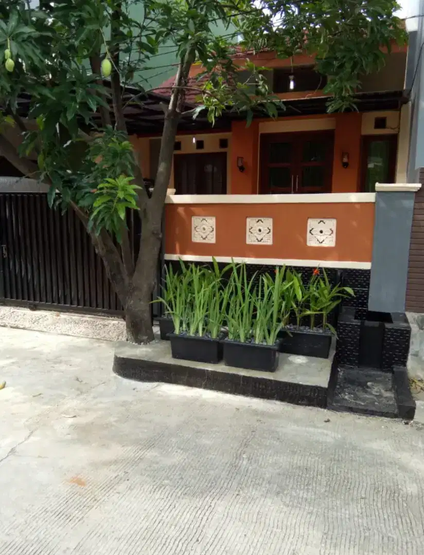 Dijual cepat rumah 5 menit dari tol Bintara Bekasi Barat