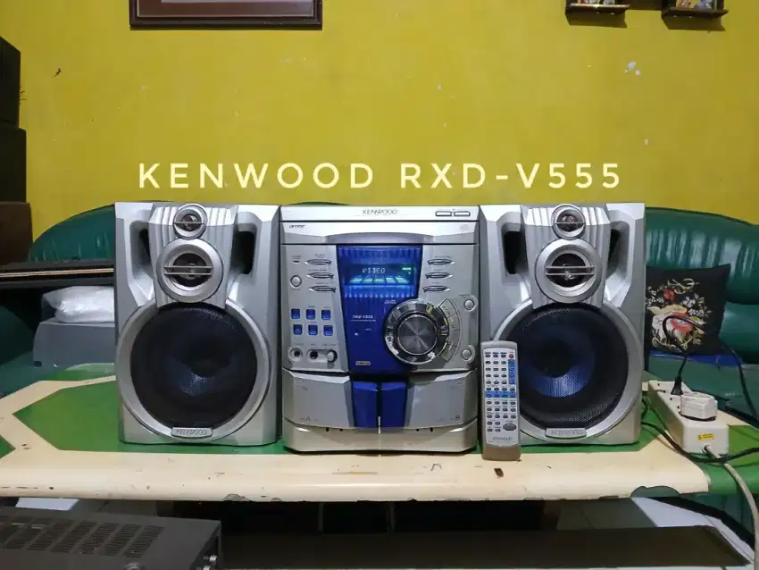 Compo Hifi System KENWOOD RXD-V555 plus Remot