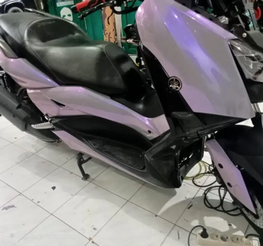 Stker mobil dan motor