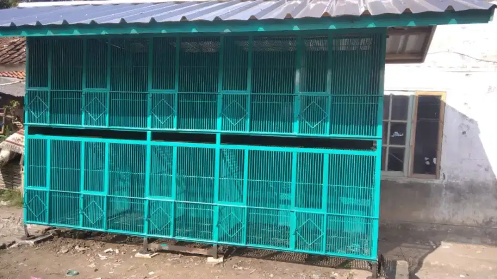 Kandang besi 2 tingkat
