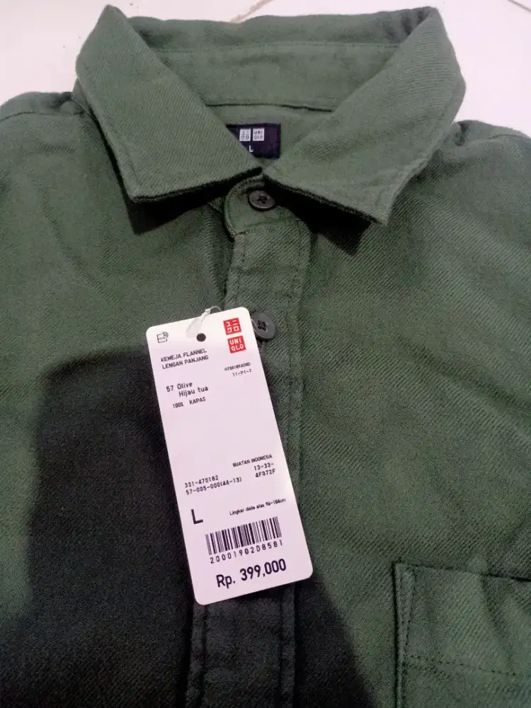 Jual Baju Uniqlo Baru 250k (NEGO) BU