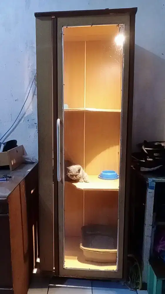 kandang kucing model lemari