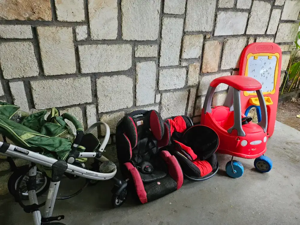 Mainan dan perlengkapan anak