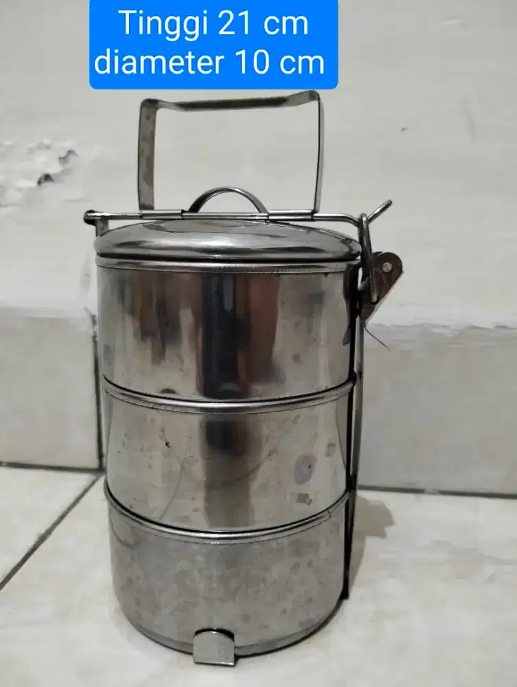 Rantang kecil 3 susun