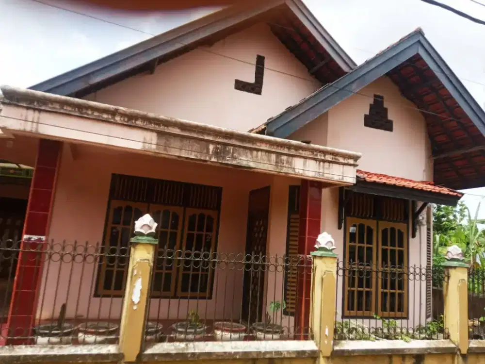 Rumah di jual dekat dengan SMP 4 Jambi