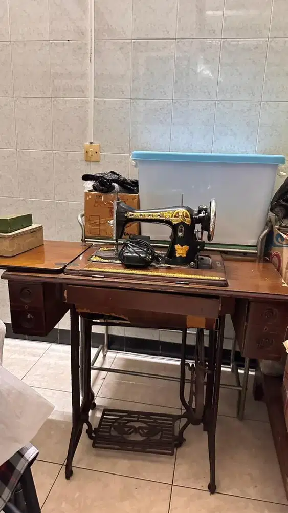 Mesin jahit butterfly jadul vintage