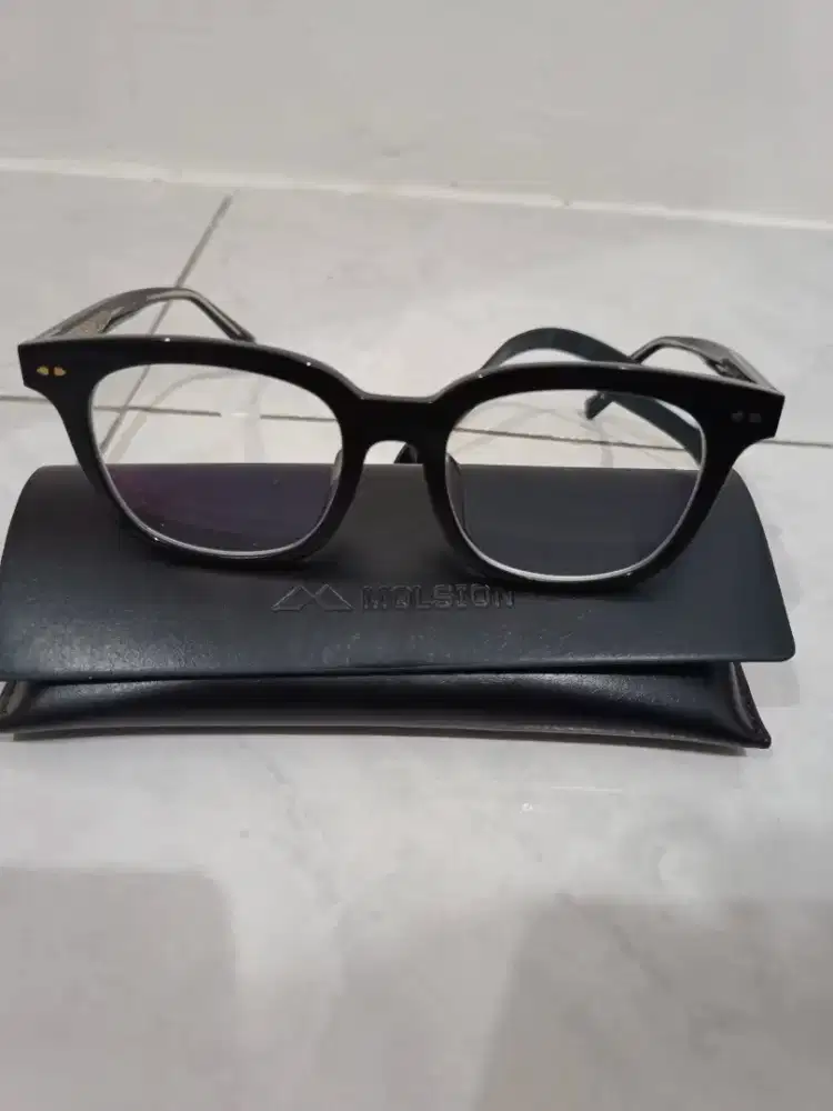 Frame Kacamata Molsion
