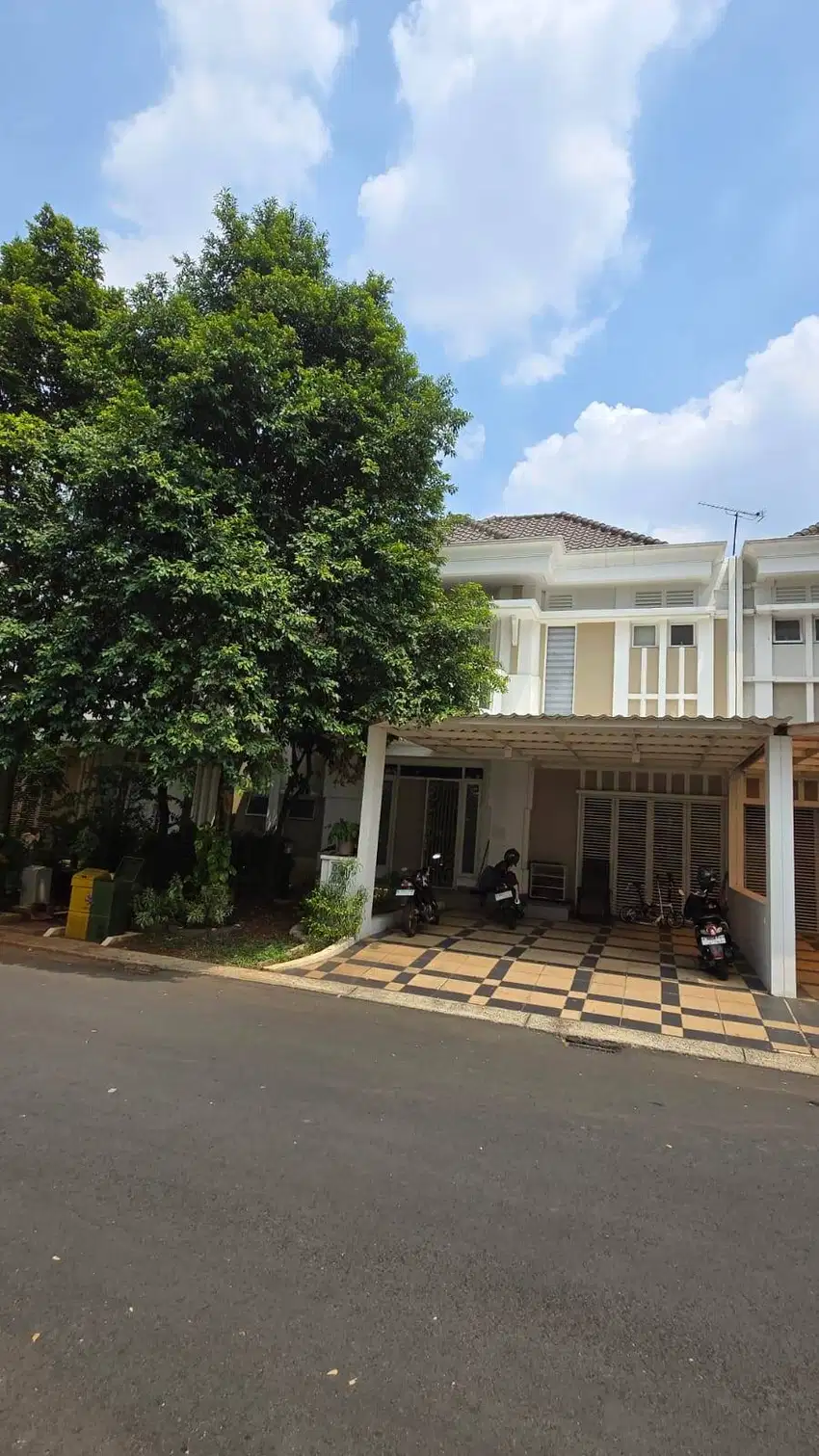 Rumah di Cluster Vernonia Summarecon Bekasi