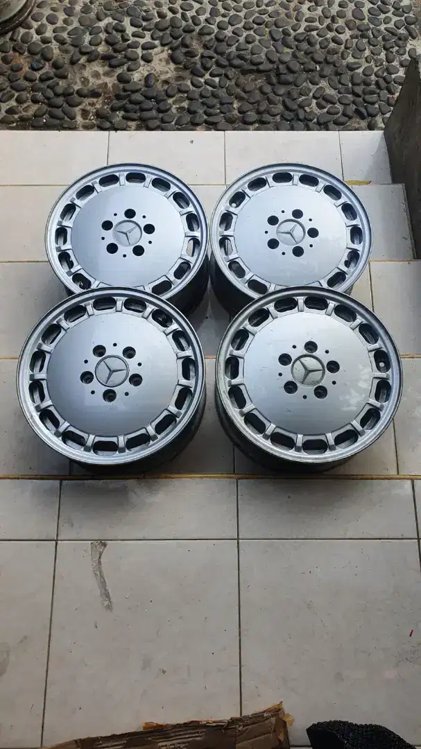 Velg mercy intra oval