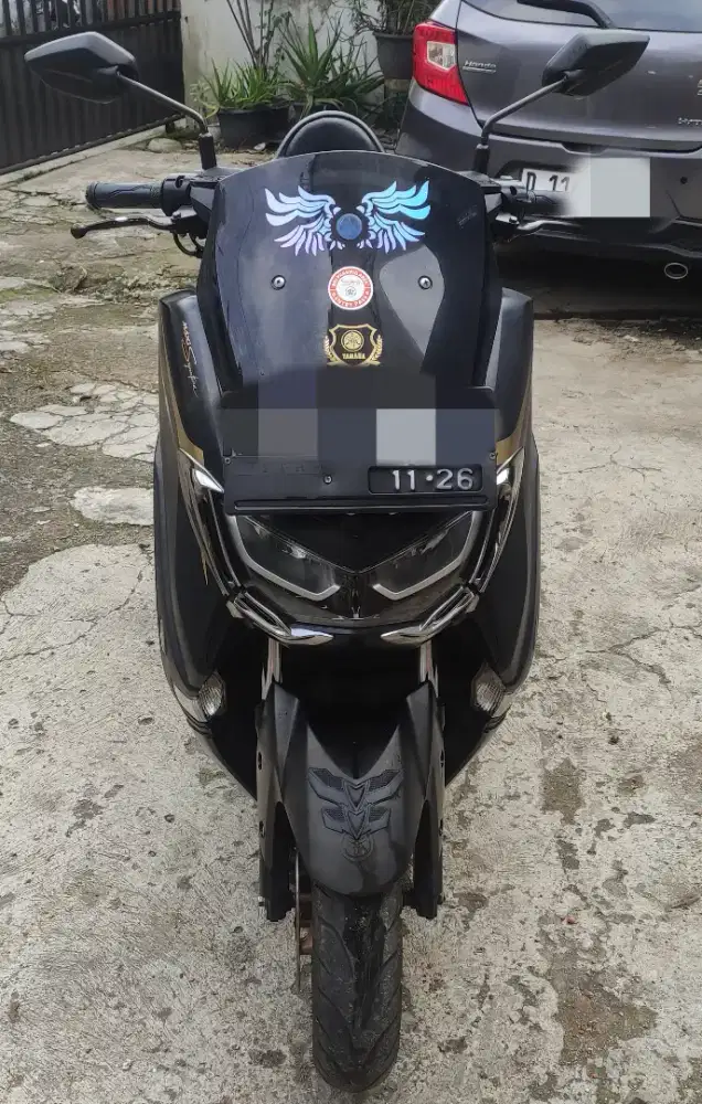 Yamaha NMAX Hitam