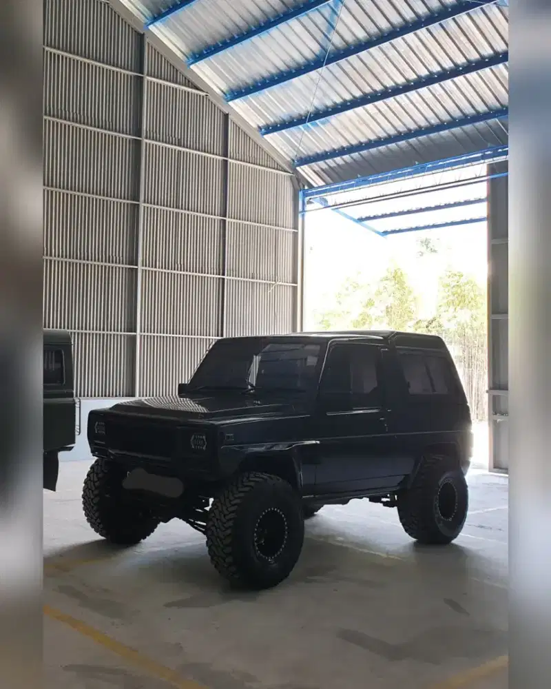 Dijual Taft rocky 4x4