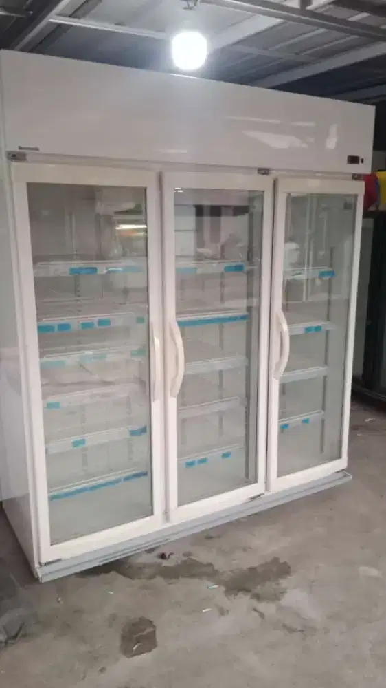 Showcase 3 Pintu Panasonic