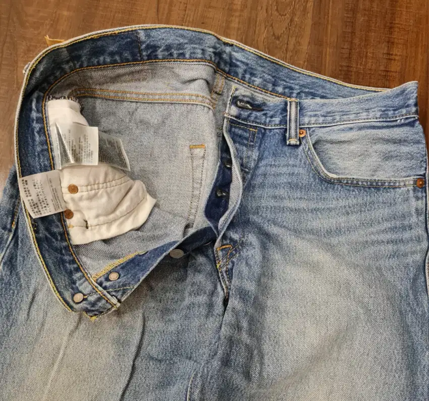 LEVIS 501 original size 33